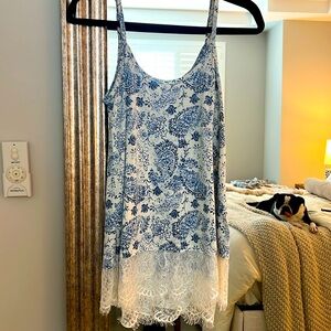Blue tank with white lace bottom